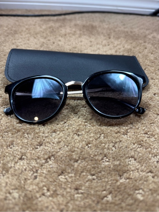 Guess Accessories - Guess round eye sunglasses